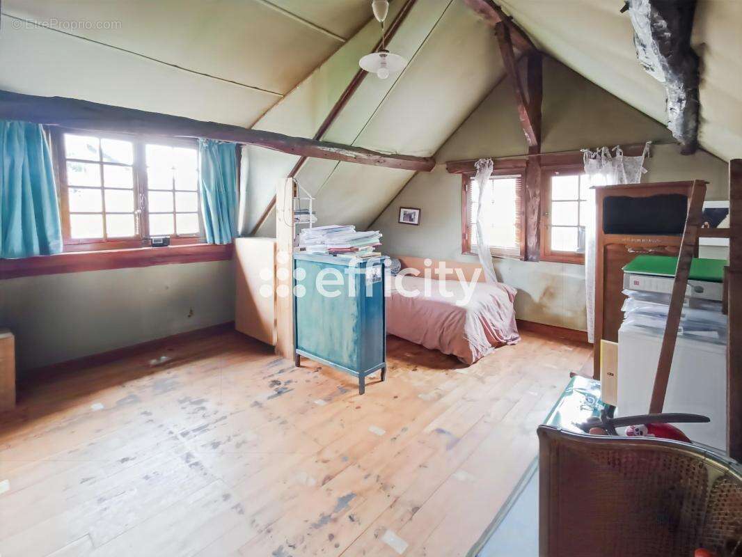 Maison à VANDRIMARE