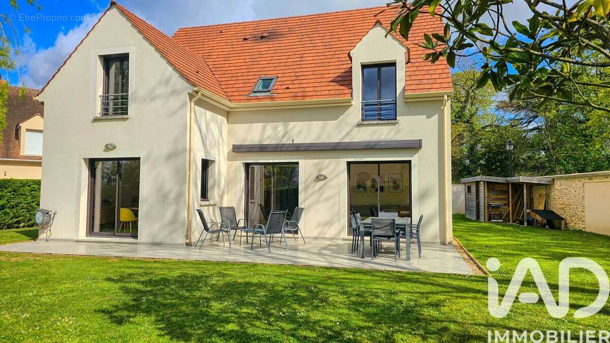 Photo 1 - Maison à MORAINVILLIERS