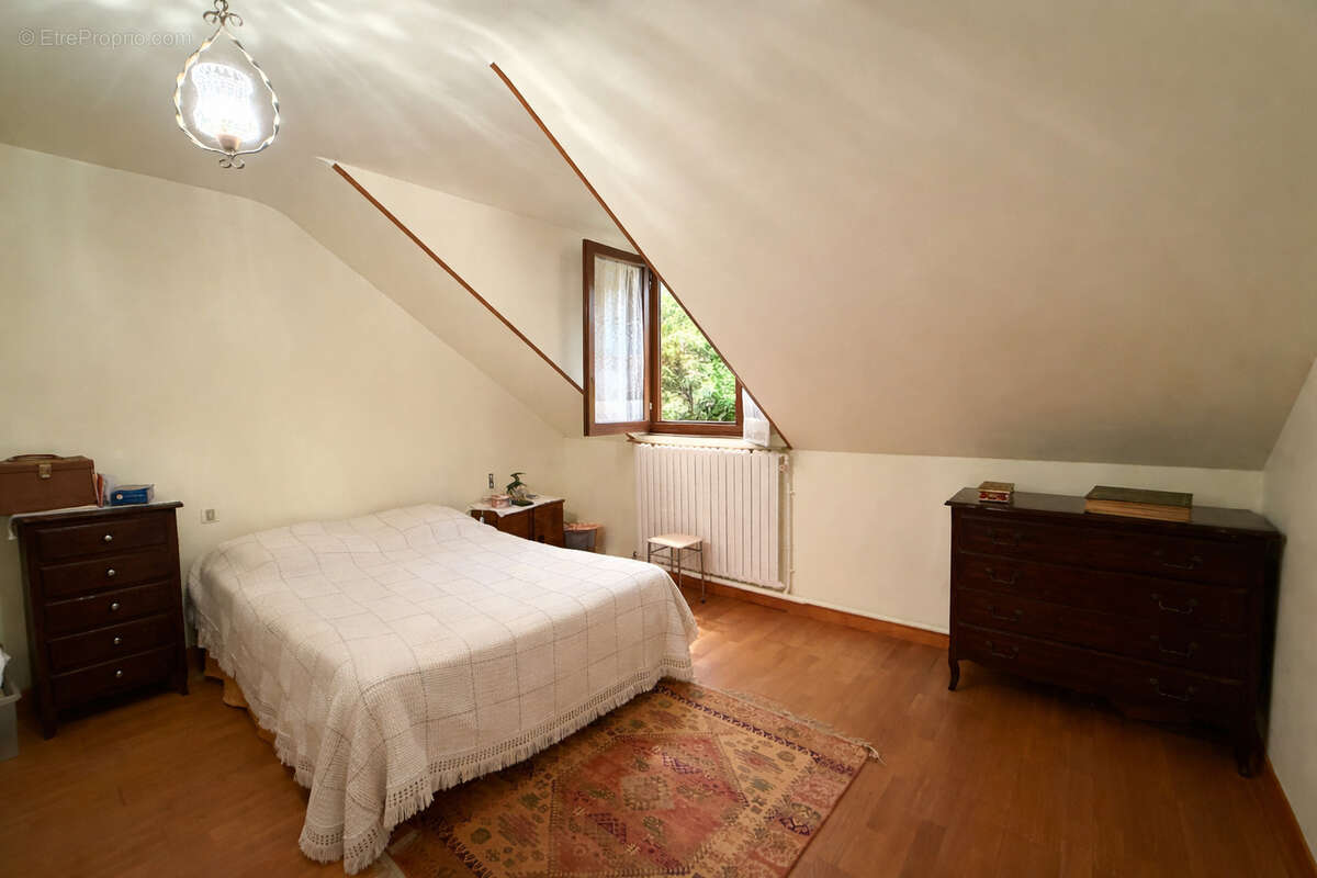 Maison de campagne avec dépendance sur 14ha ! - photo 16