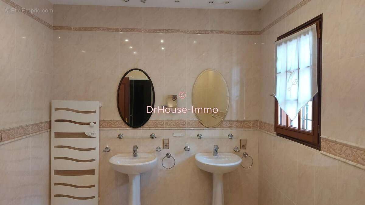 Maison à CHATELLERAULT