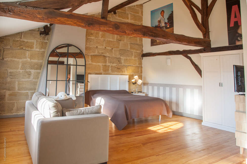 Maison à MONTPON-MENESTEROL