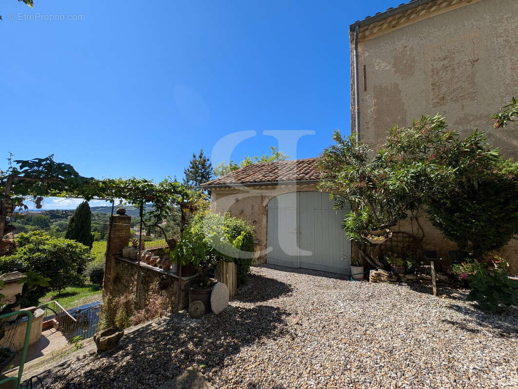 Maison à VAISON-LA-ROMAINE