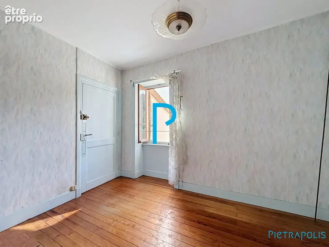Maison 5 pièces 95 m² à vendre à Tarare (69170) - photo 9