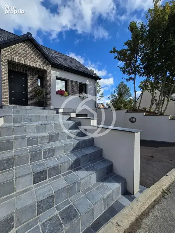 Magnifique maison T5 163m2 avec grand garage et jardin - photo 14