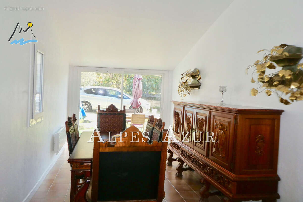 Maison à VILLENEUVE-LOUBET