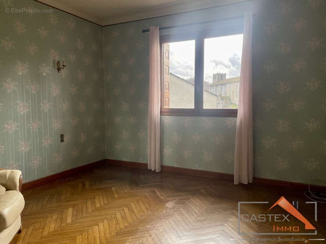 Appartement à MANE