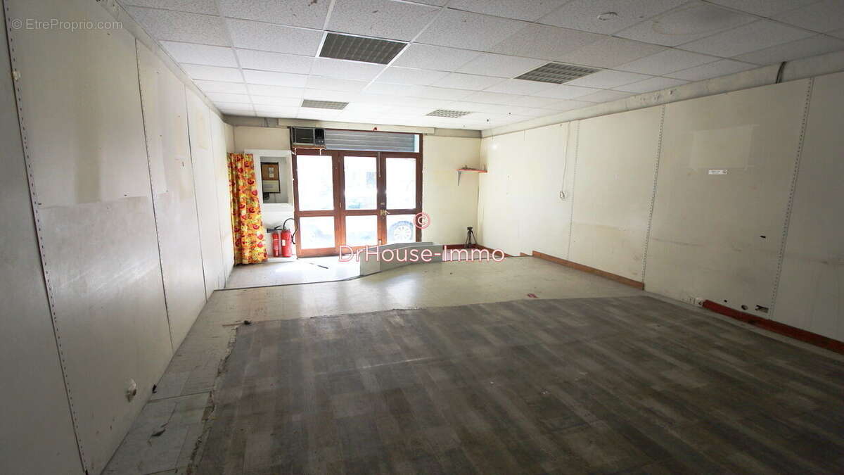 Commerce à MARSEILLE-5E