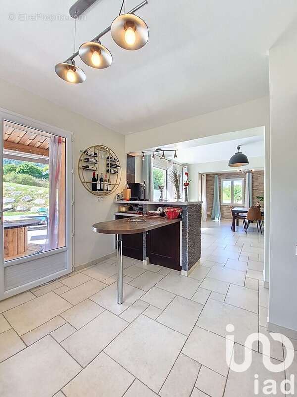 Photo 8 - Maison à LES OMERGUES