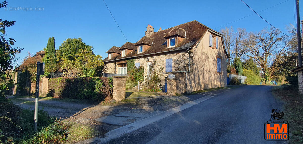 Maison à JUMILHAC-LE-GRAND