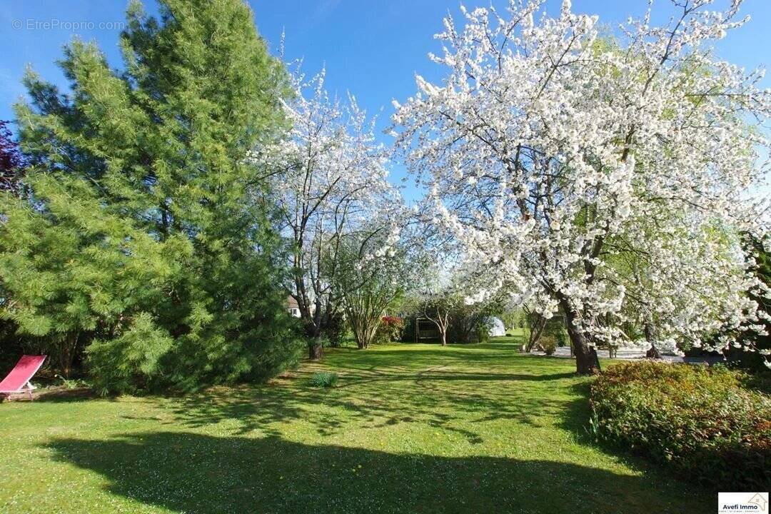 Maison à ULLY-SAINT-GEORGES
