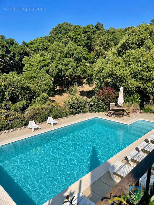 Villa t 8 avec double garage piscine a la londe les maures domaine de valros  #proche golf# - photo 2