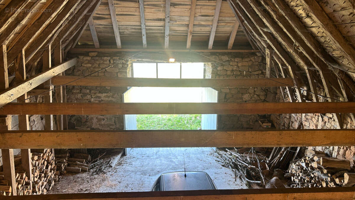 Manoir du XIVe siècle : Un balcon sur l'Aubrac et les Monts du Cantal - photo 18