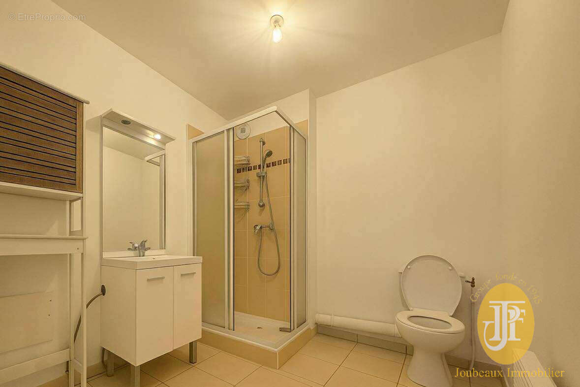 Appartement à FRENEUSE