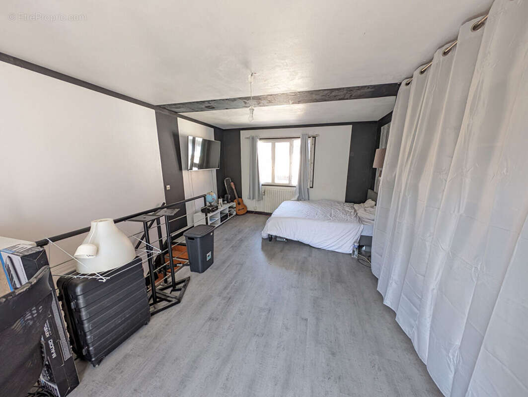 Maison à NANTEUIL-LES-MEAUX