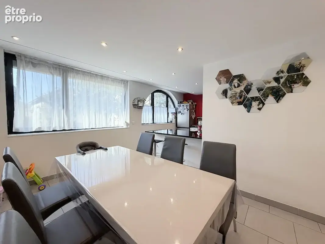 Appartement + local à vendre cluses centre-ville - photo 10