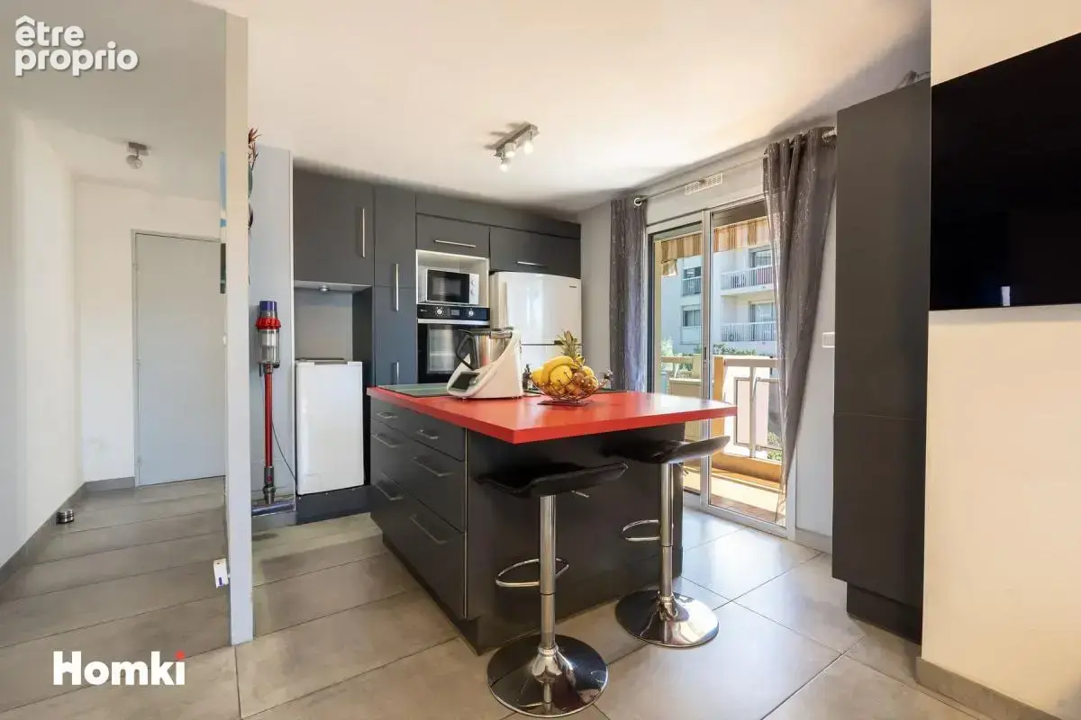 Appartement T3 de 63 m² à Nice 06200, Avenue Sainte-Marguerite - photo 3