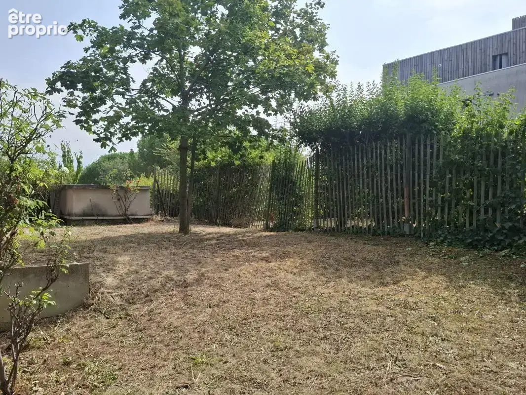 T4 avec jardin privatif de 130 m2, 2 stationnements et prest - photo 18
