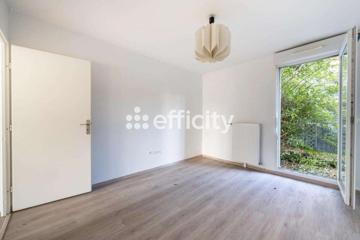 Appartement à PERSAN