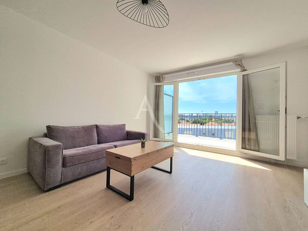 Appartement à NEUILLY-PLAISANCE
