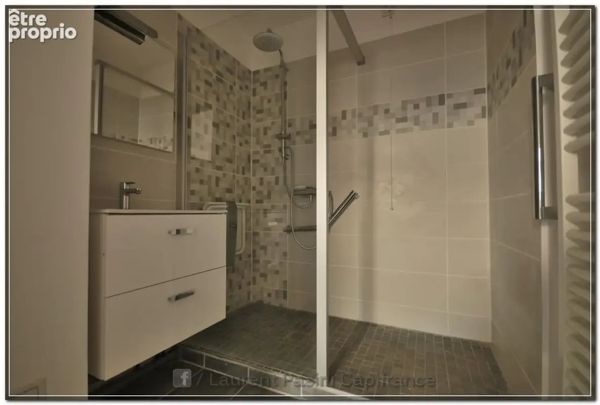 Appartement T2 43 m² à vendre — Résidence Seniors Services Les Hespérides, Cours Bosquet, hyper centre de Pau - photo 2