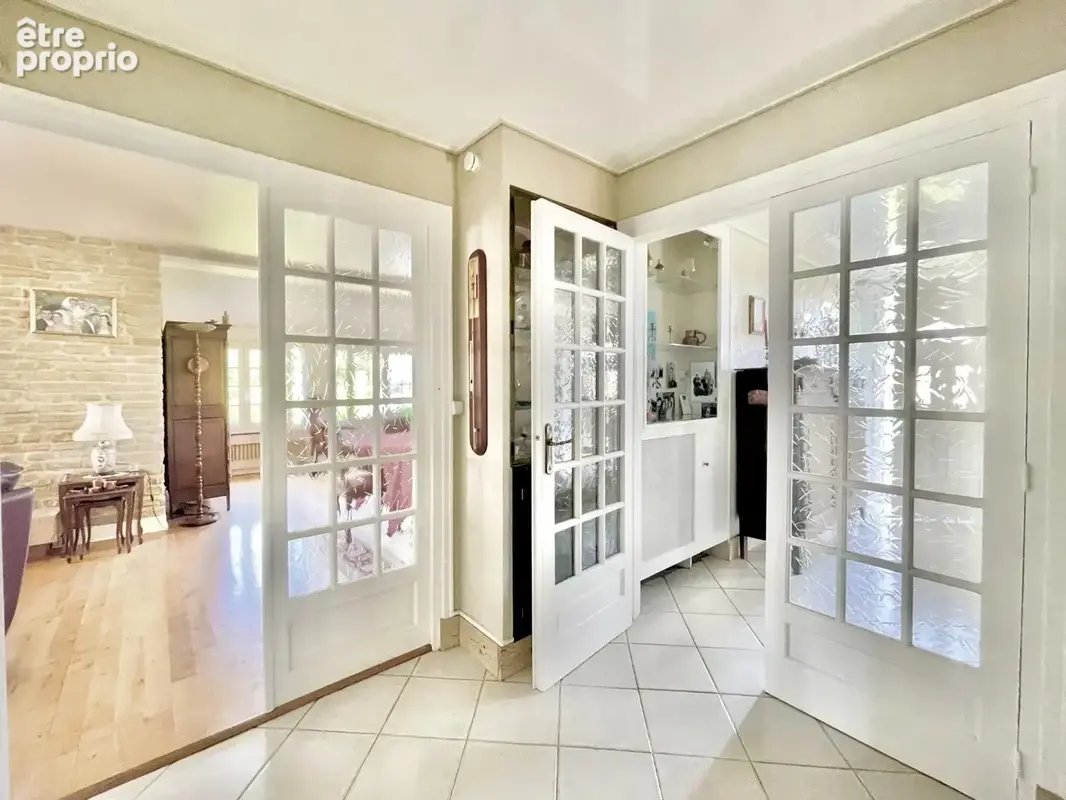 Belle maison en meulière avec piscine - photo 12