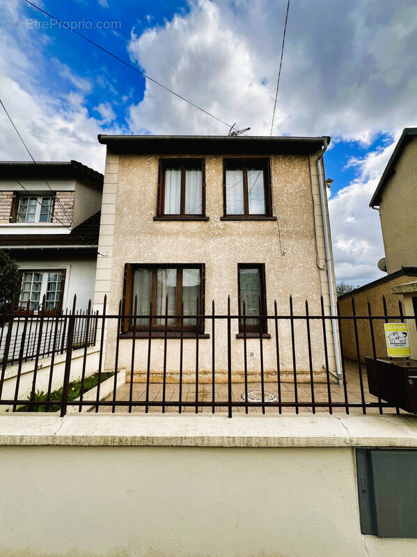 Maison à LE BLANC-MESNIL