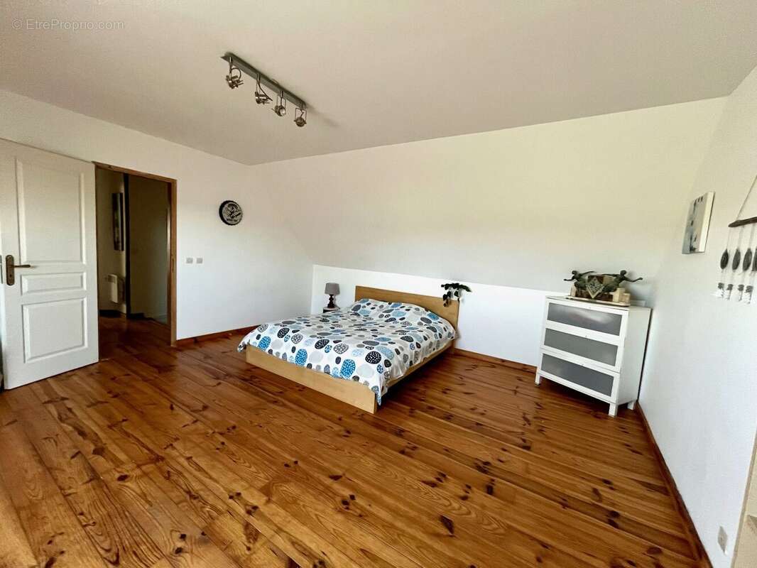 Maison à MILLY-LA-FORET