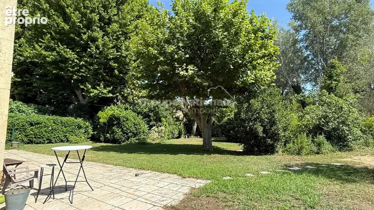 Grans: magnifique mas en pierre de 130 m2- 5 pièces - Terrain 2 600 m² - photo 17