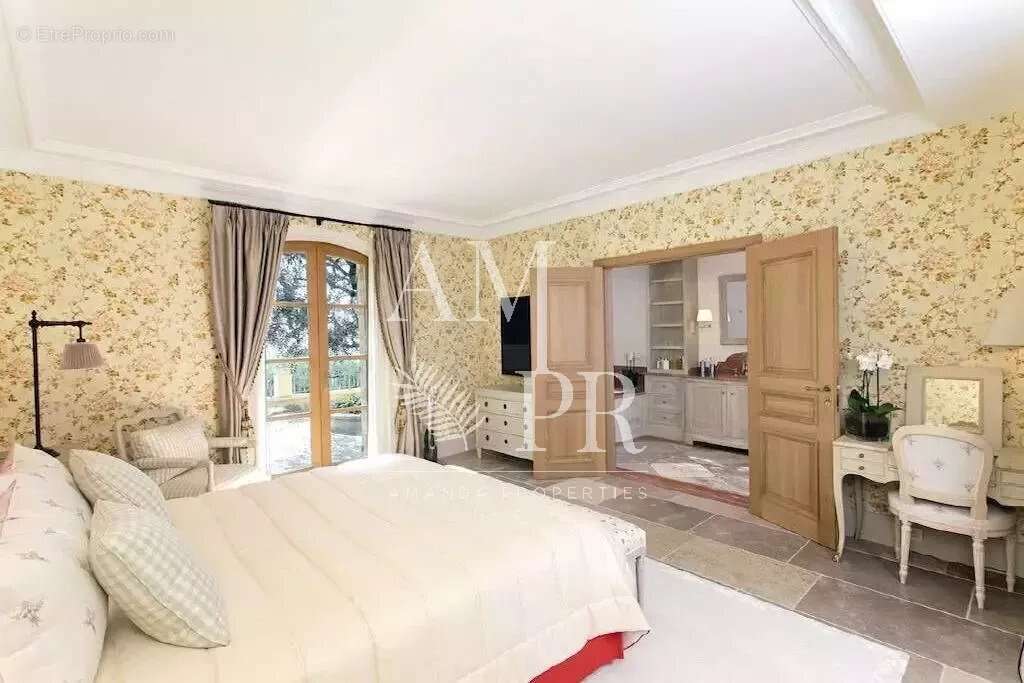 Maison à MOUGINS