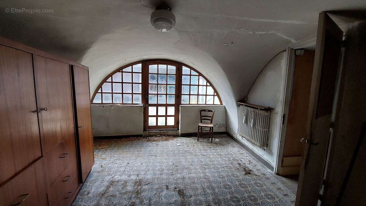 Maison de caractère avec terrain arboré - photo 10