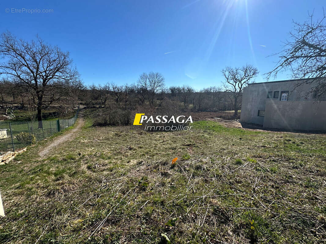 Terrain à LA LOUBIERE