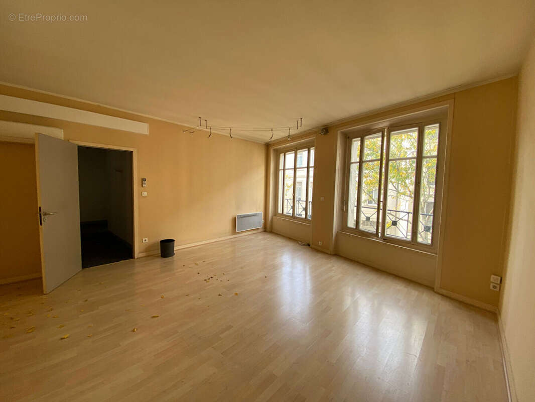 Bureaux- Local professionnel - 9 bureaux -  289 m2 - photo 4