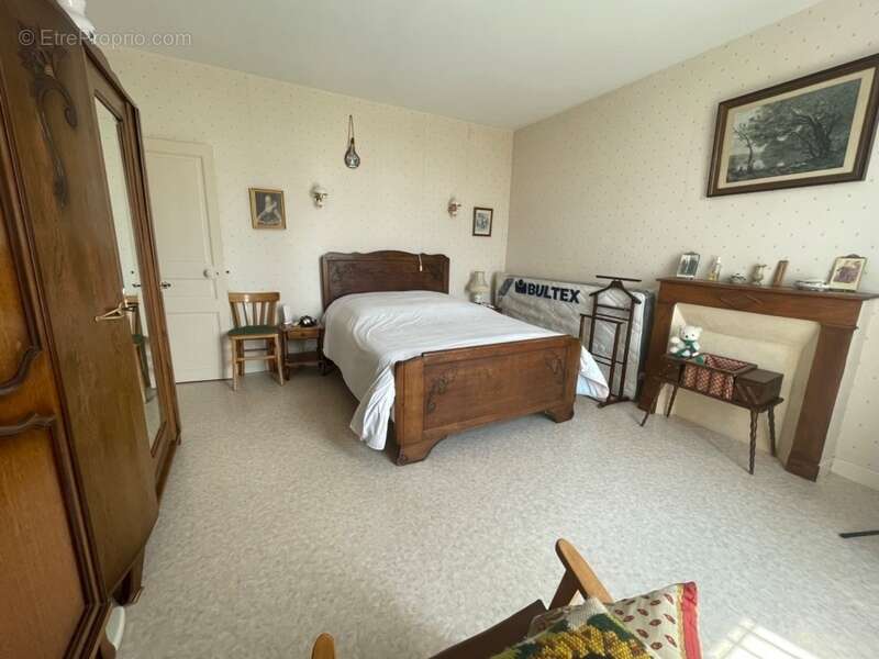 Maison à LOURDOUEIX-SAINT-PIERRE