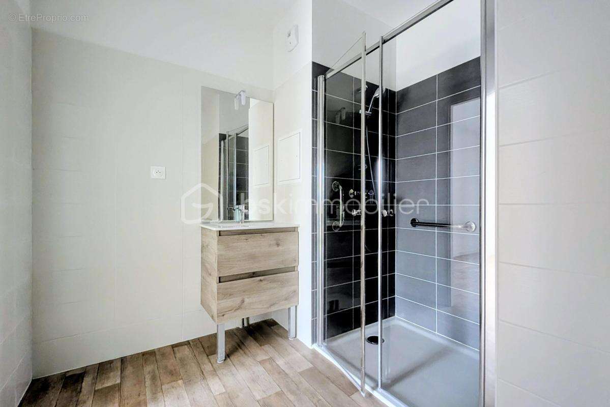 Appartement à FLEURY-SUR-ORNE