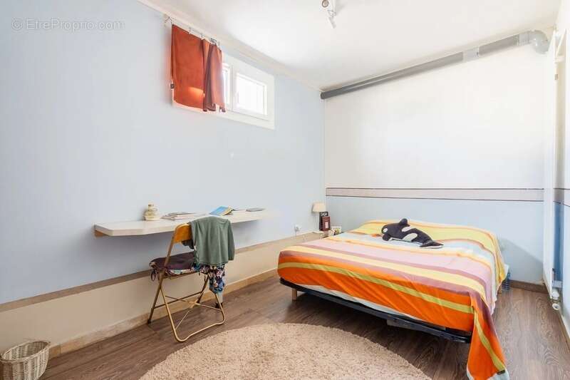 Maison à vendre 9 pièces AUBERVILLIERS (93) - photo 8