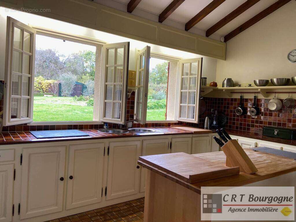 Maison à MOULINS-SUR-OUANNE