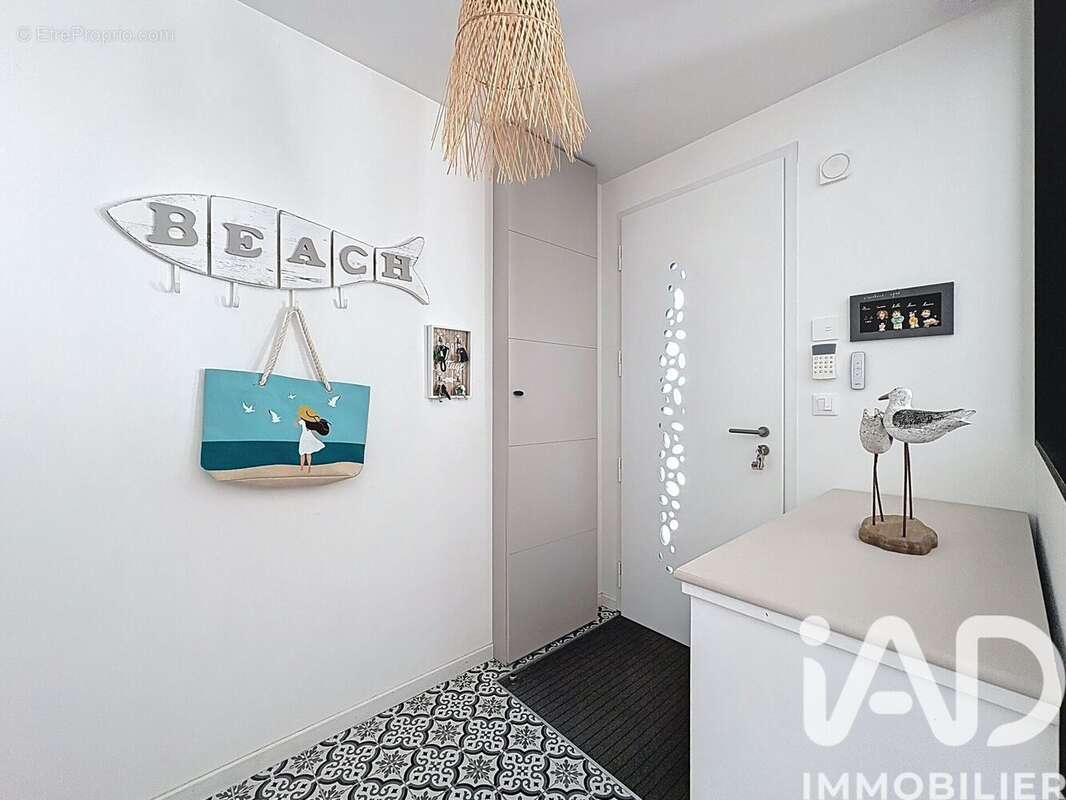 Photo 2 - Maison à CHARRON