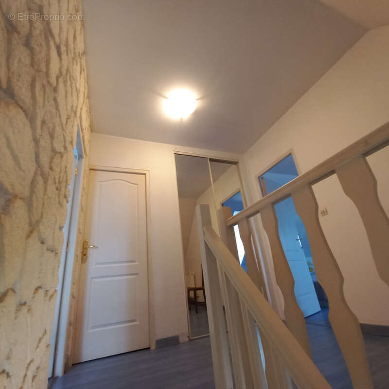 Maison à ORIGNY-SAINTE-BENOITE