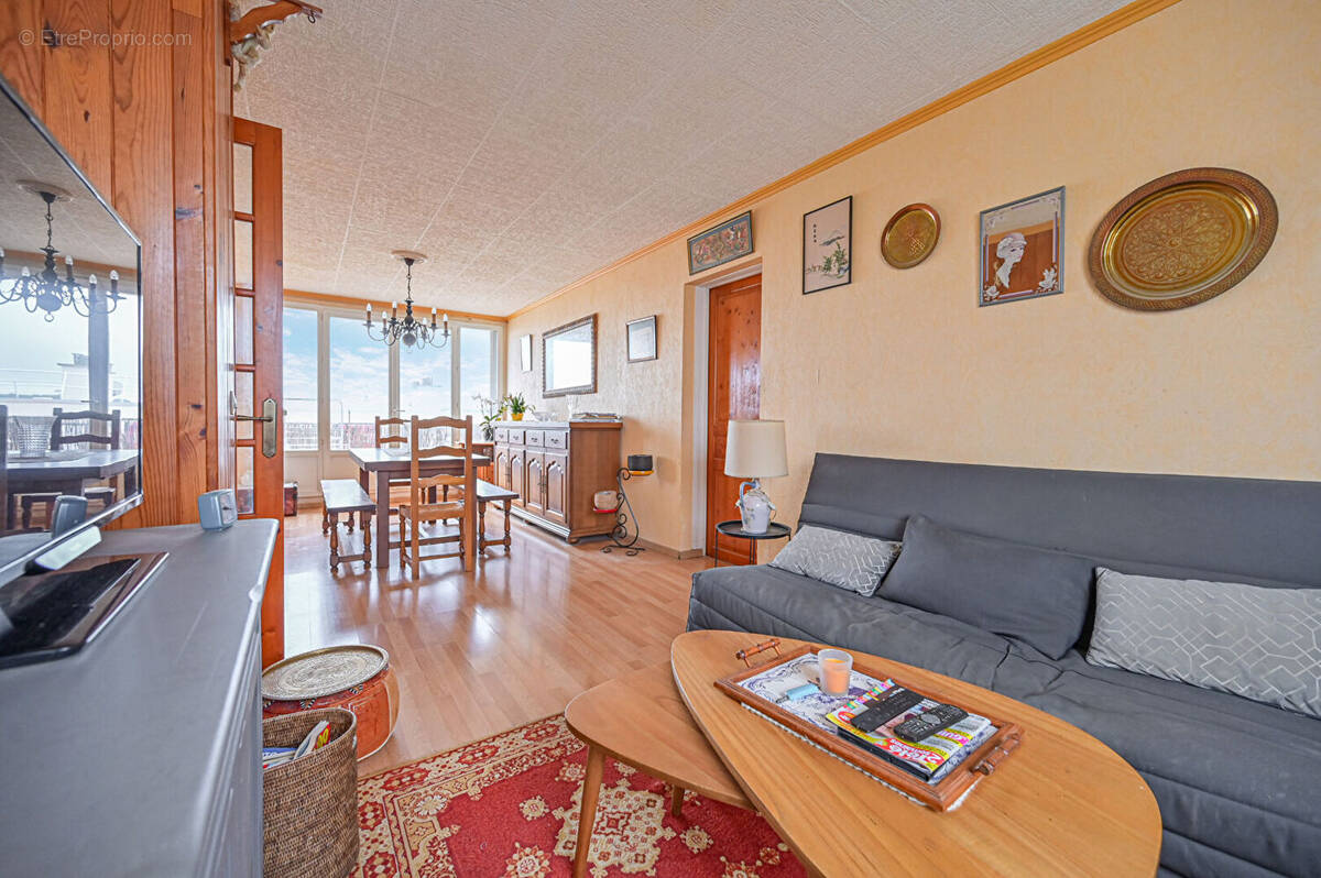 Appartement à LE PLESSIS-ROBINSON