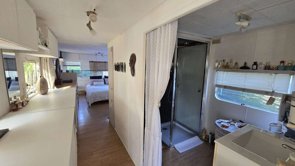 Maison à LE CASTELLET