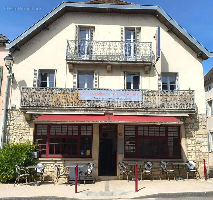 Commerce à MIREBEAU-SUR-BEZE