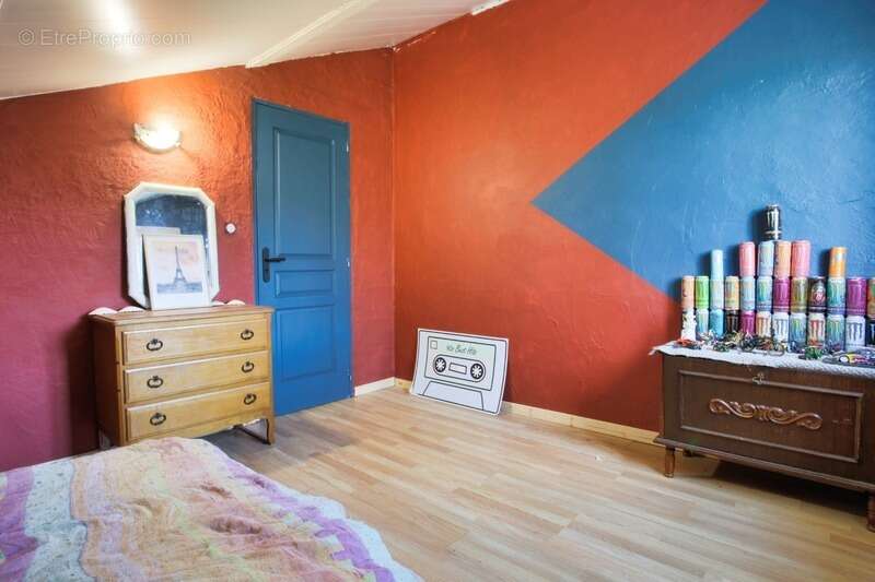 Maison à ROCHE-EN-REGNIER