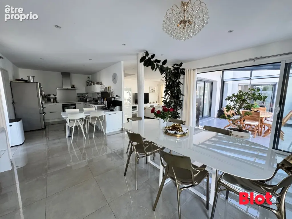 Maison 5 pièces 150 m² à vendre à Bruz (35170) - photo 2