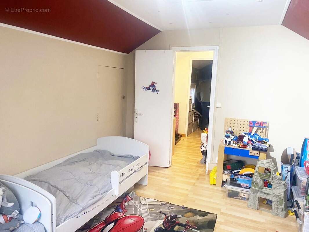 Maison à SAINT-GERMAIN-LES-ARPAJON