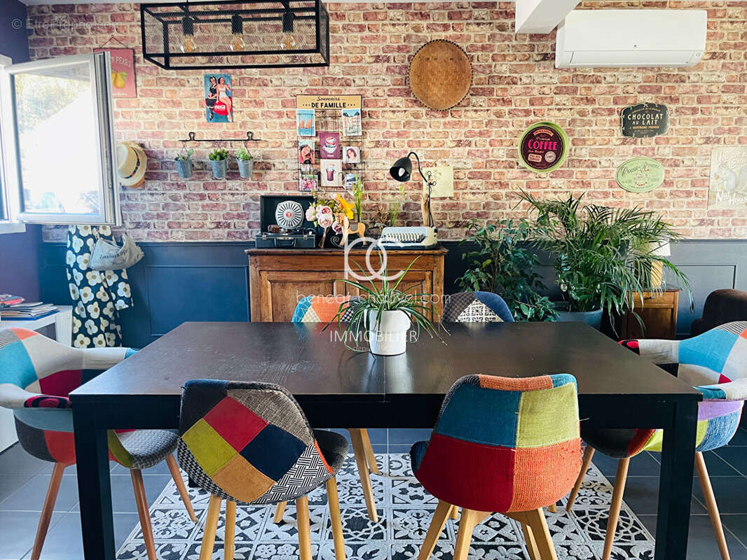 Maison à LE TOUR-DU-PARC