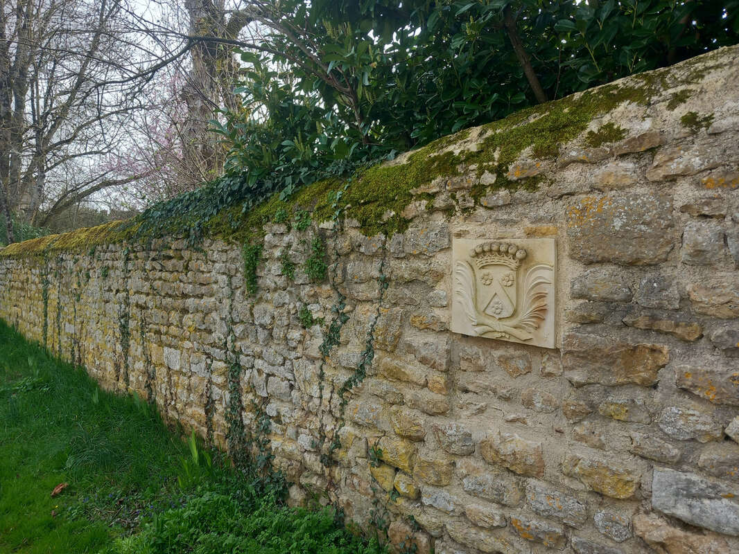 Maison à MONTIGNY-SUR-CANNE