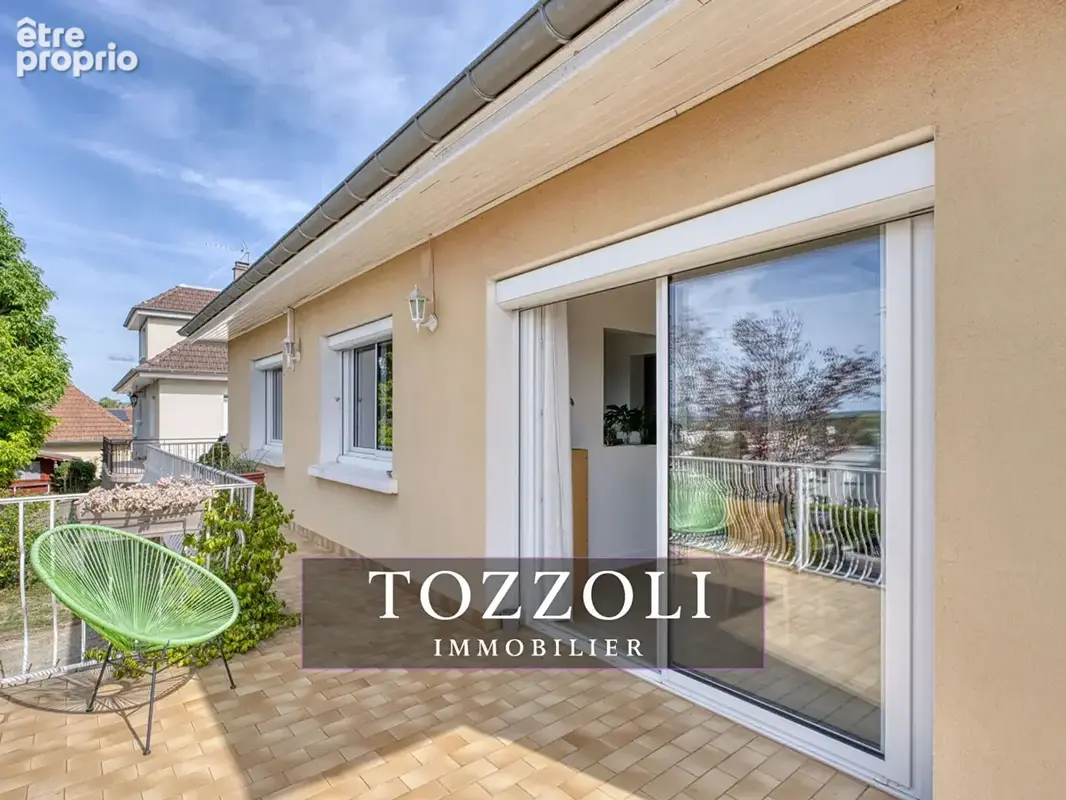 Maison Bourgoin Jallieu 5 pièce(s) 120 m2 - photo 8