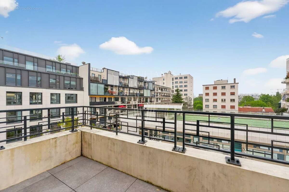Appartement à LEVALLOIS-PERRET