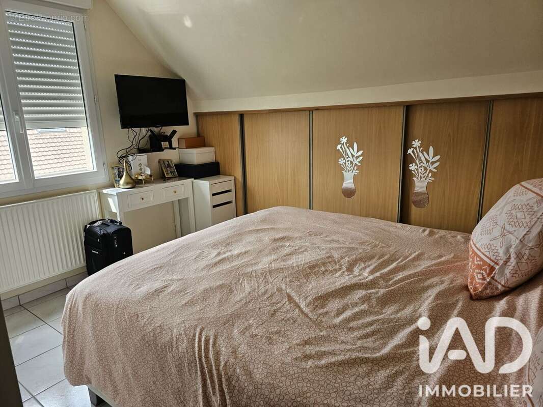 Maison 141 m² à Guichainville  - photo 8
