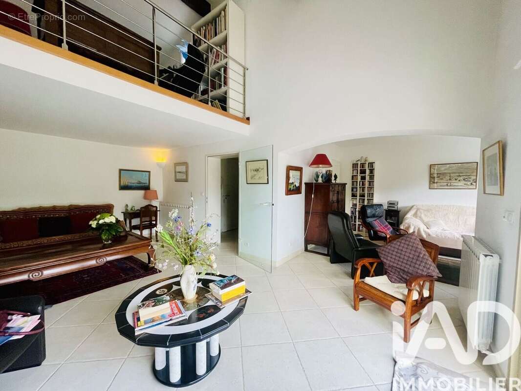 Photo 6 - Maison à SAINT-RAPHAEL